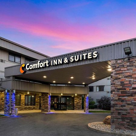 Comfort Inn & Suites North At The Pyramids Indianapolis Exterior foto