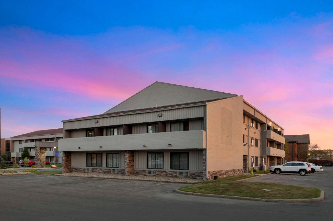 Comfort Inn & Suites North At The Pyramids Indianapolis Exterior foto